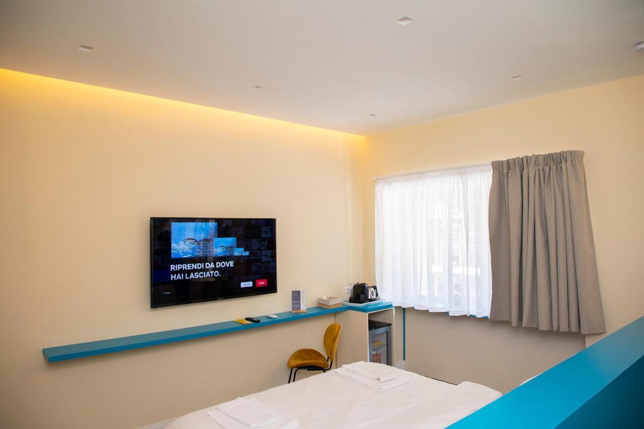 South Hands Luxury Napels