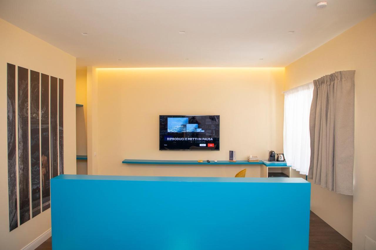 South Hands Luxury